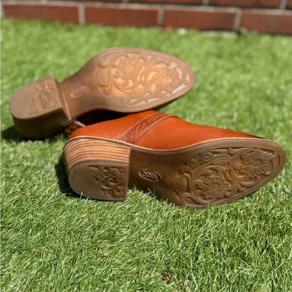 Söfft Adara Italian Leather Mules • Bourbon • US 9 • 2″ Heel • Arch Support - Picture 15 of 16